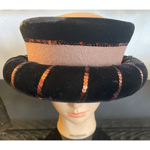 Vintage 100% Wool Women’s Tub  Hat Tan/Black Gold Sequins by Deborah New York - Picture 10 of 10